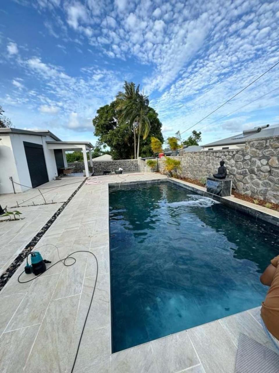 Le Beau Vallon 1- Jacuzzi Privatif Et Piscine Chauffee Partagee Saint Benoit Bagian luar foto