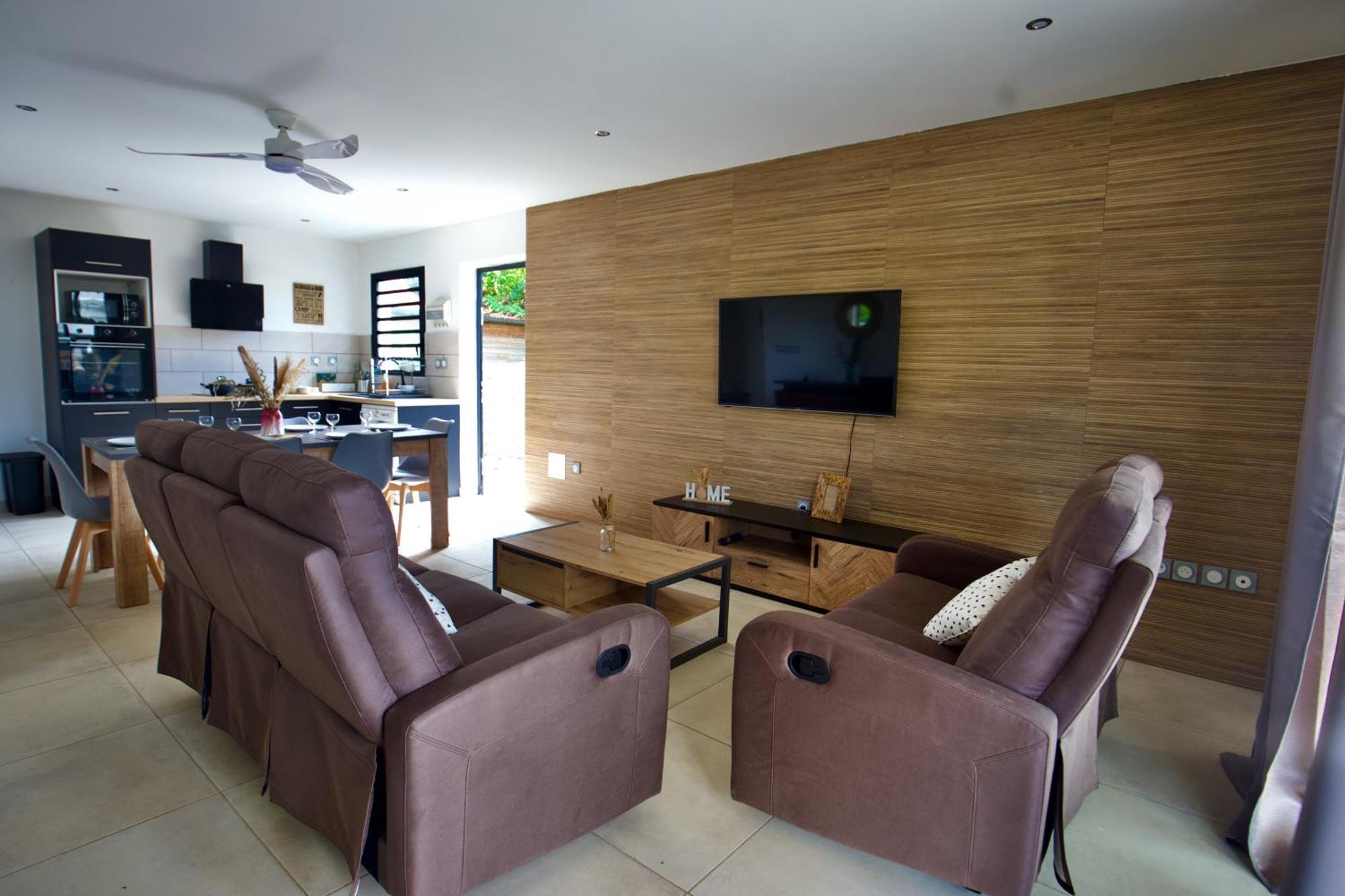 Le Beau Vallon 1- Jacuzzi Privatif Et Piscine Chauffee Partagee Saint Benoit Bagian luar foto