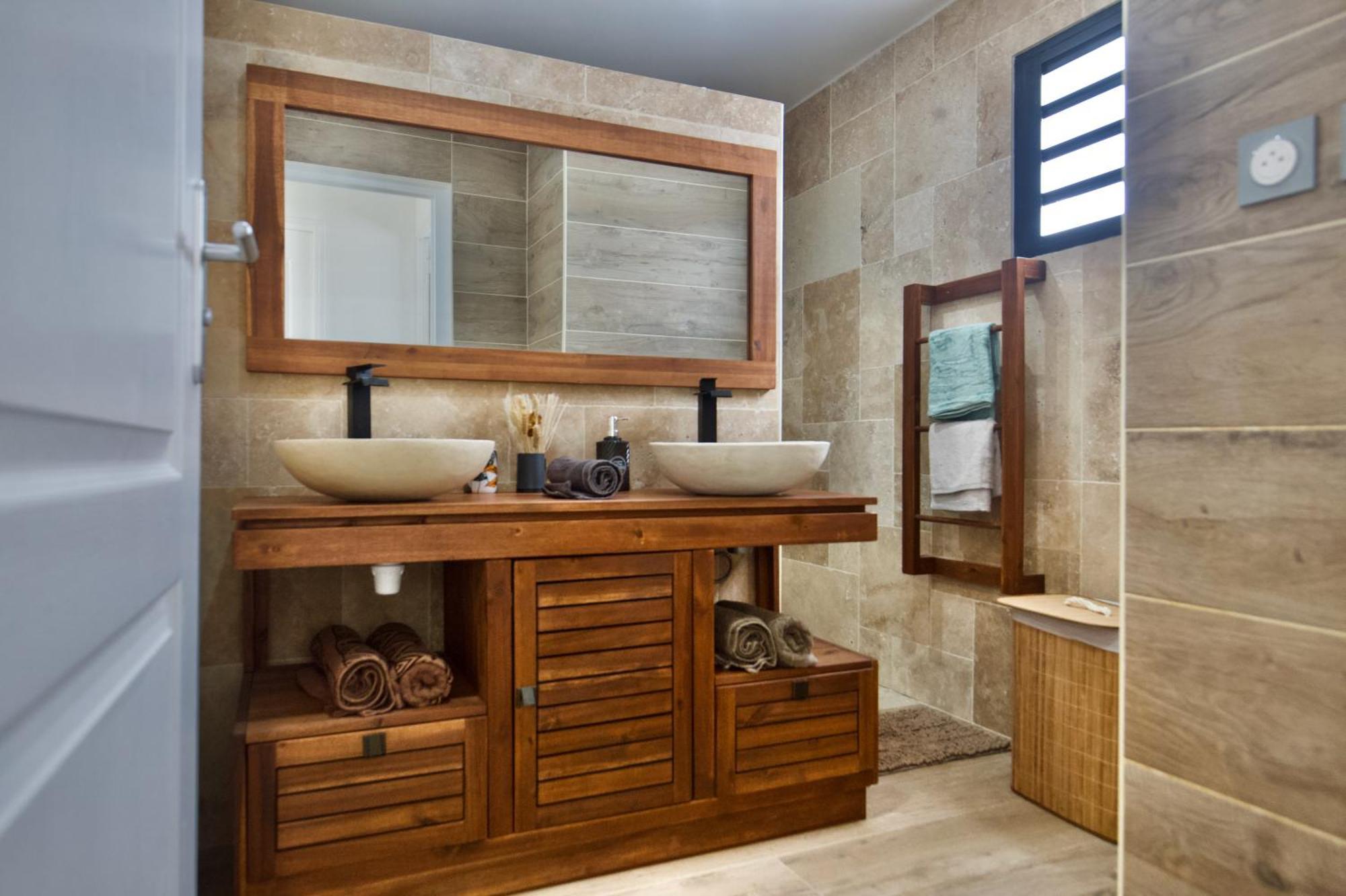 Le Beau Vallon 1- Jacuzzi Privatif Et Piscine Chauffee Partagee Saint Benoit Bagian luar foto