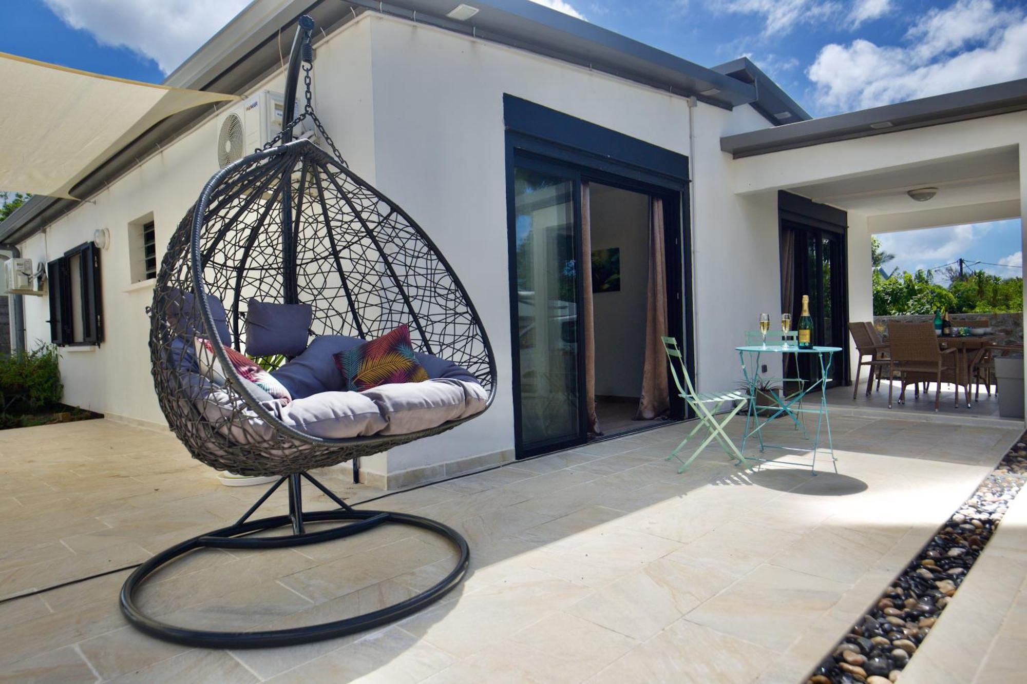 Le Beau Vallon 1- Jacuzzi Privatif Et Piscine Chauffee Partagee Saint Benoit Bagian luar foto